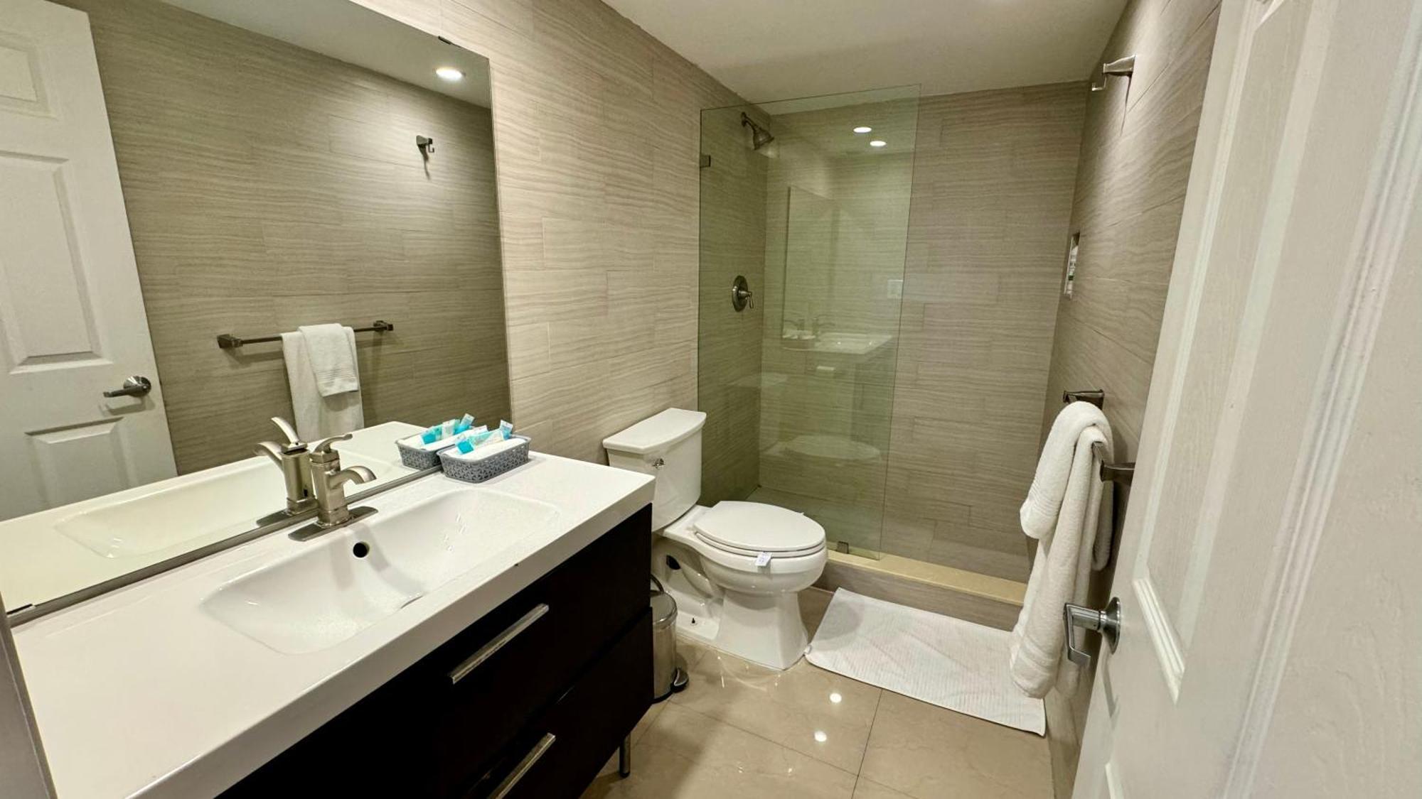 Sunny Isles, Beach Life! Parking Included Miami Beach Extérieur photo